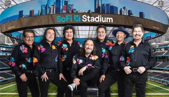 Los Bukis anuncian su final y develan gigantesco mural en Los Ángeles