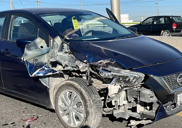 Choque m&uacute;ltiple en Fundadores complica el tr&aacute;nsito al oriente de Saltillo; resultaron 4 veh&iacute;culos con da&ntilde;os considerables