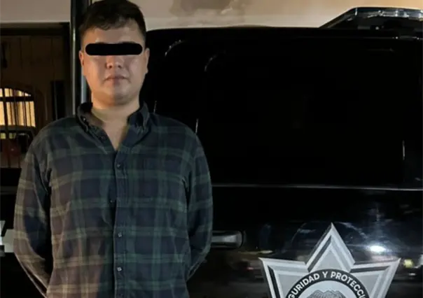 Exhibicionista es detenido tras agredir a policías en área de medicina de la UANL