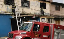 Fuerte incendio en la colonia El Mirador moviliza a bomberos de Tlalpan   Fuerte incendio en la colonia El Mirador moviliza a bomberos de Tlalpan