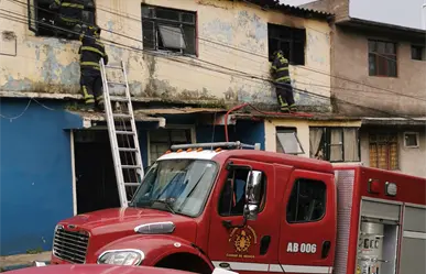   Fuerte incendio en la colonia El Mirador moviliza a bomberos de Tlalpan