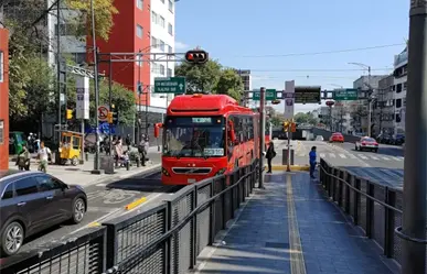 Línea 2 del Metrobús en CDMX operará hasta la 1 de la mañana: ¿qué días y cuánto costará?