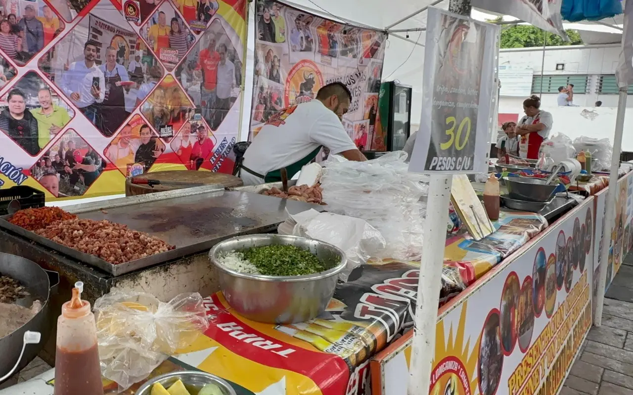 Puesto de tacos, empleo informal en Edomex. Foto: POSTA