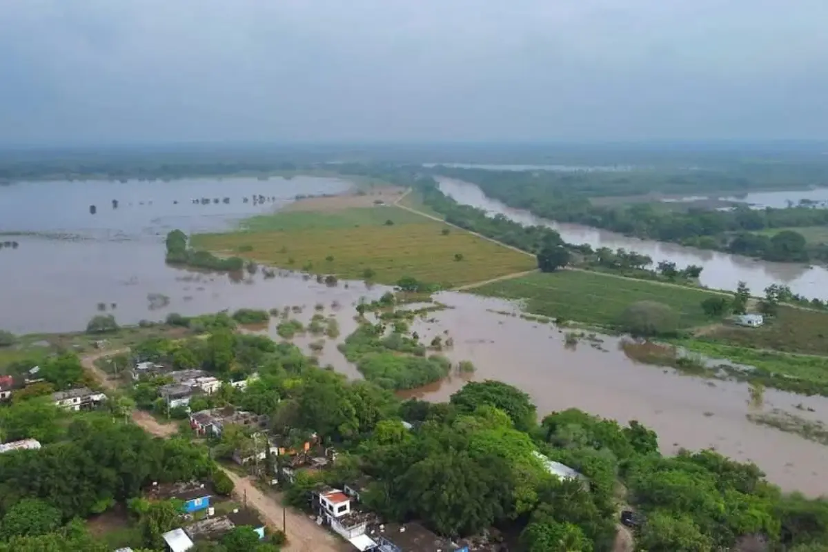 Ante el incremento del nivel del río Pánuco, su punto más alto en décadas, autoridades estatales y municipales en el sur de Tamaulipas analizan medidas preventivas. Foto: CONAGUA