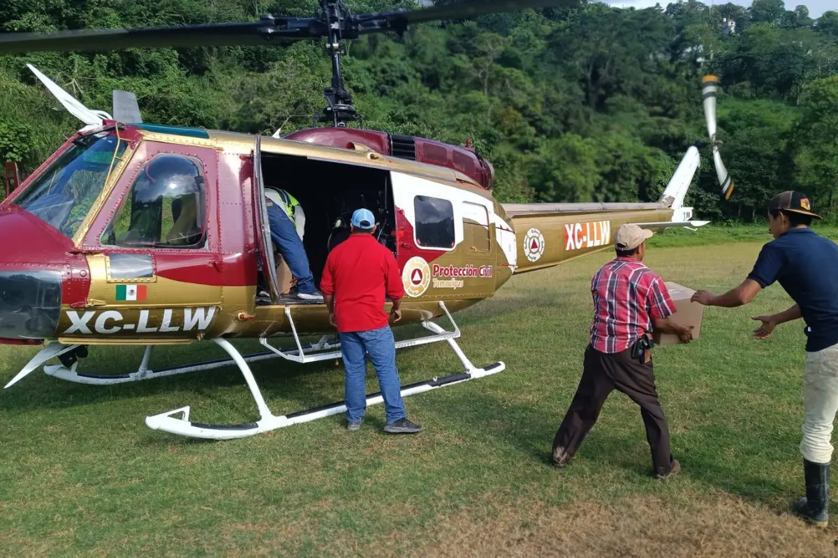 Tamaulipas ha dispuesto un helicóptero, brigadistas y miles de paquetes de ayuda humanitaria para apoyar a las comunidades afectadas por lluvias e inundaciones. Foto: PC Tamaulipas