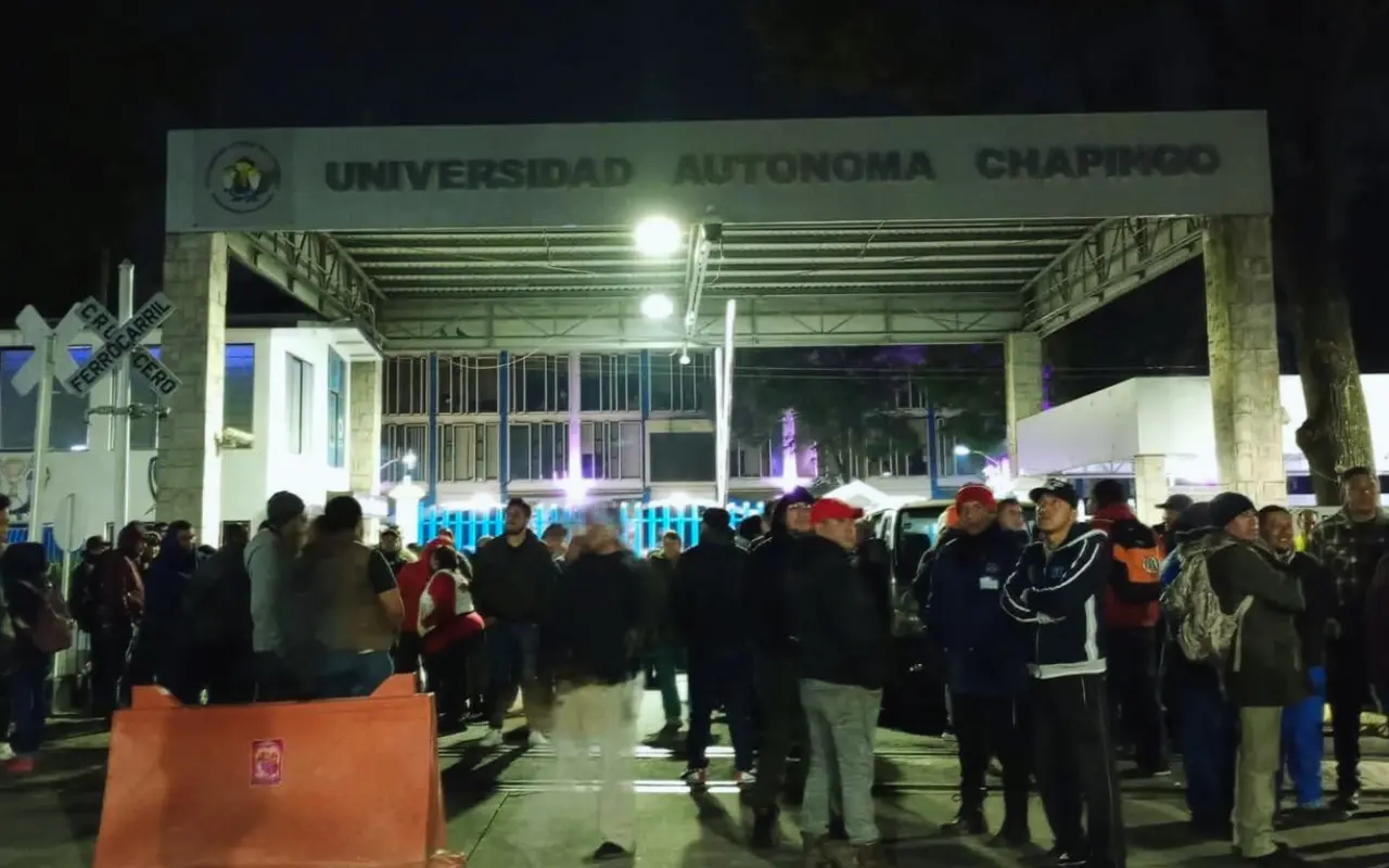 Protesta en la Universidad Autónoma Chapingo (UACh) . Foto: Rede Sociales (Canva)