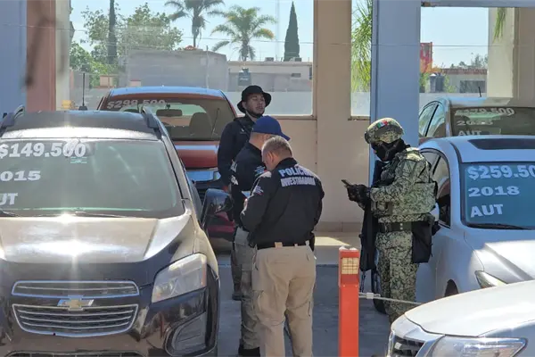 Catean Fiscalía, Ejército y Guardia Nacional lotes de autos de Durango