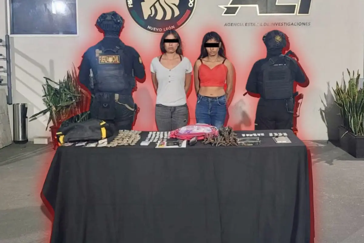 Las ahora detenidas fueron identificadas como Mía, de 19; y Heydi, de 20 años Foto: AEI