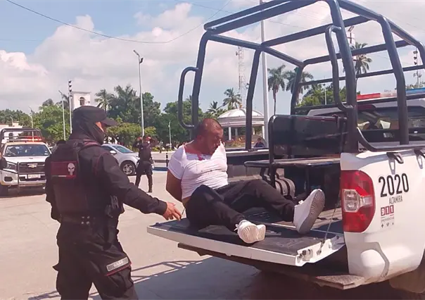 "Ya estamos hartos": comerciantes golpean a presunto ladrón en Altamira