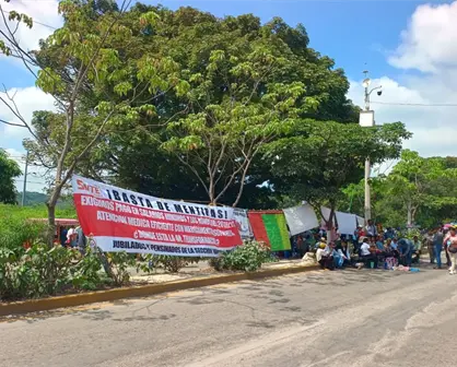 Maestros paralizan Tuxtla Gutiérrez, Chiapas, con bloqueos y manifestaciones | VIDEO