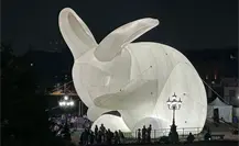 Festival Santa Lucía estrena “Intrude XXL”, la obra gigante que transforma a Monterrey