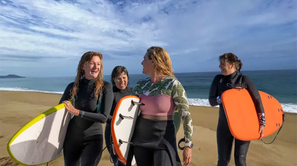 Así es Playa La Pastora, el paraíso de surfistas al norte de Todos Santos