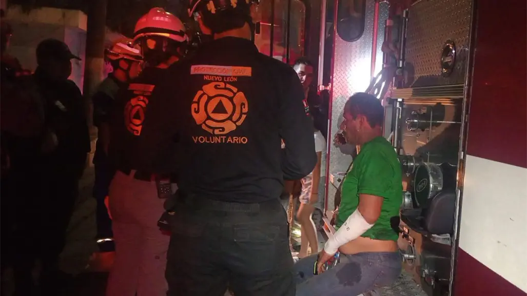 Hombre resulta con quemaduras tras incendio en casa de San Nicolás