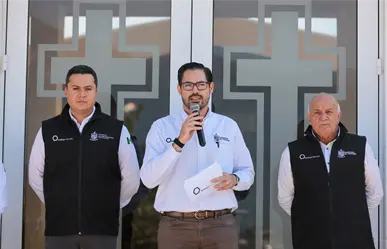 David de la Peña inaugura capilla renovada, nichos y carroza en el panteón San Marcos