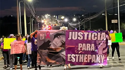 Detienen a mando de Guardia Nacional en Puebla por asesinato de alumna, pero no le avisan a su familia