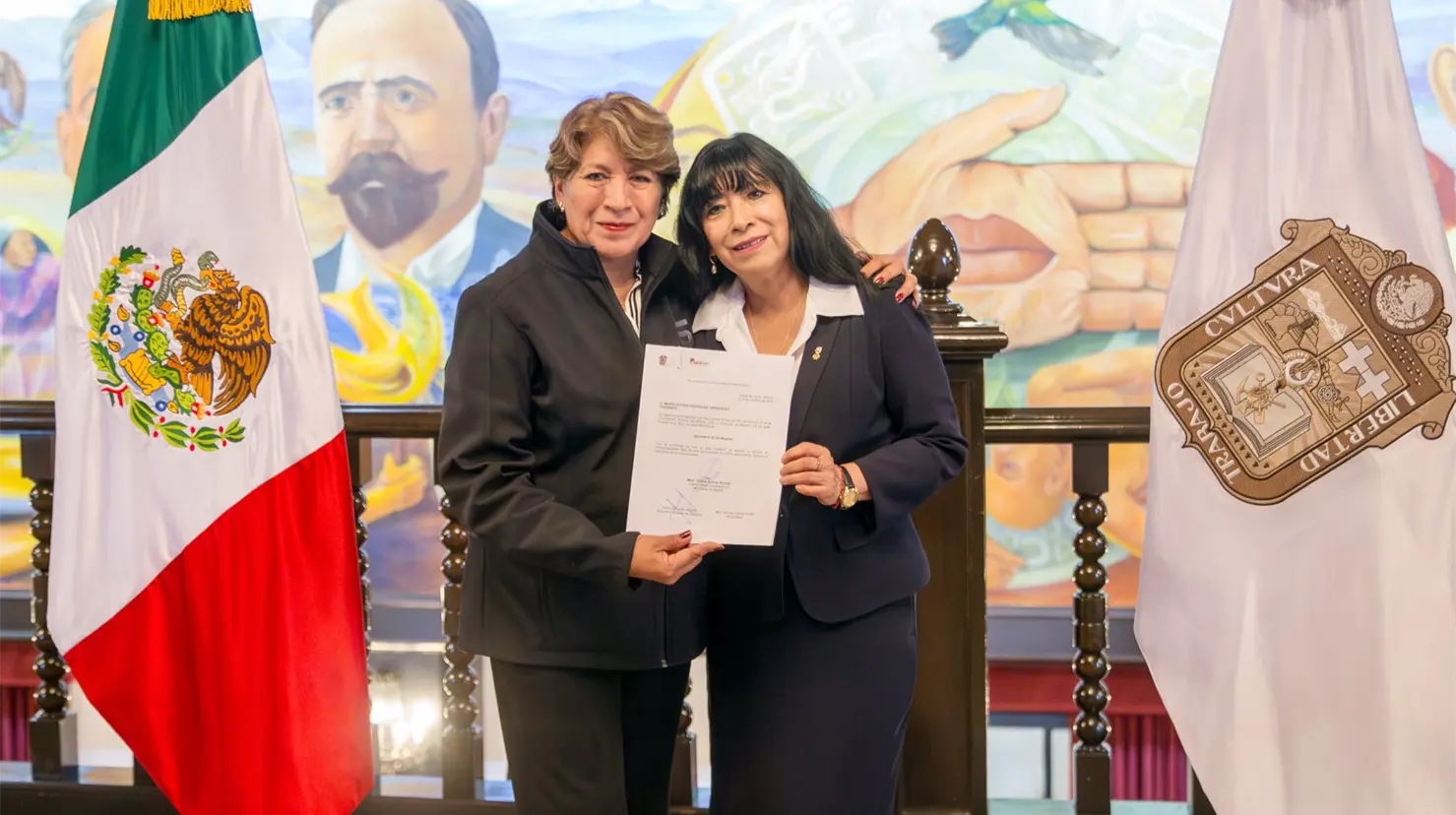 Delfina Gómez Álvarez y María Esther Rodríguez Hernández, nueva titular de la Secretaría de las Mujeres en Edomex. Foto: Delfina Gómez Álvarez vía X