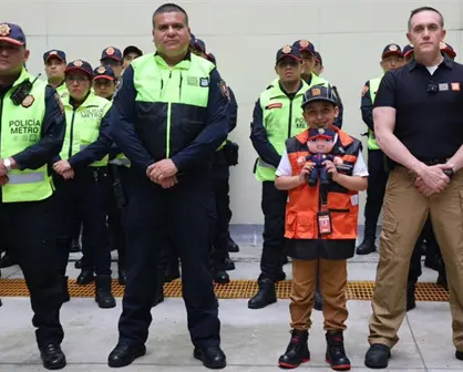Mateo Flores, niño fan del Metro CDMX, cumple su sueño de ser director por un día