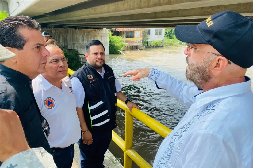 Autoridades recorren colonias en peligro de inundación | Foto: Protección Civil del Estado de Tamaulipas