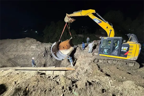 Fuga en acueducto del ramal Teoloyucan-Cuautitlán causa suspensión parcial del suministro de agua