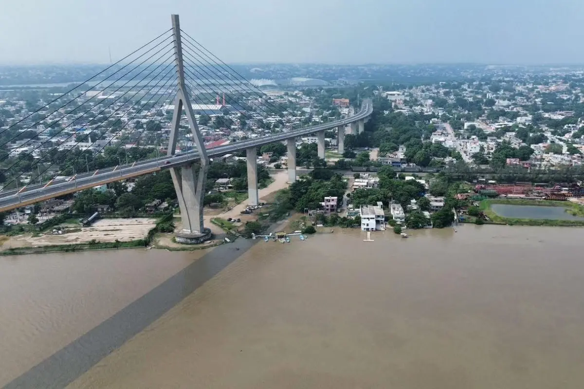 Puente de Tampico sobre el río Pánuco. Foto: Axel Hassel