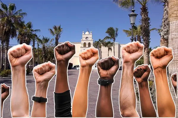 Todos Santos se suma a las protestas contra Donald Trump: No a los reyes