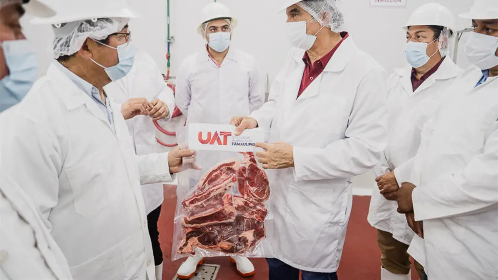Américo Villarreal superviso modernización del rastro TIF en la UAT
