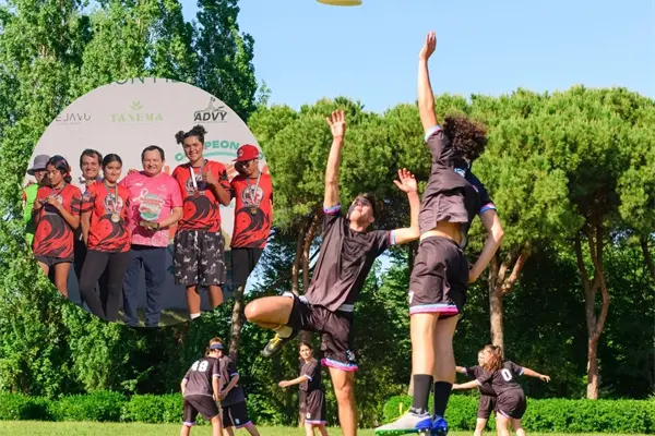 Premian a los campeones del torneo Ultimate Frisbee realizado en Yucatán: el gobernador encabezó la clausura