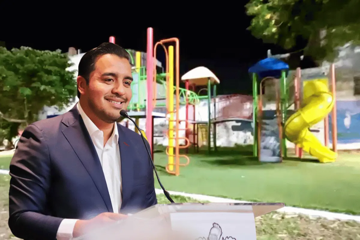Jesús Nava entrega el primer parque “Al 100” en Santa Catarina. Foto: Gobierno d Santa Catarina.