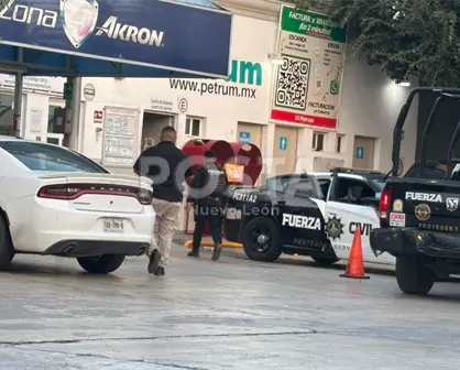 VIDEO | Motociclistas armados desatan asalto a gasolinera al norte de Monterrey