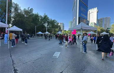 VIDEO | Comerciantes bloquean Reforma e Insurgentes por despojo de espacios en Cuauhtémoc