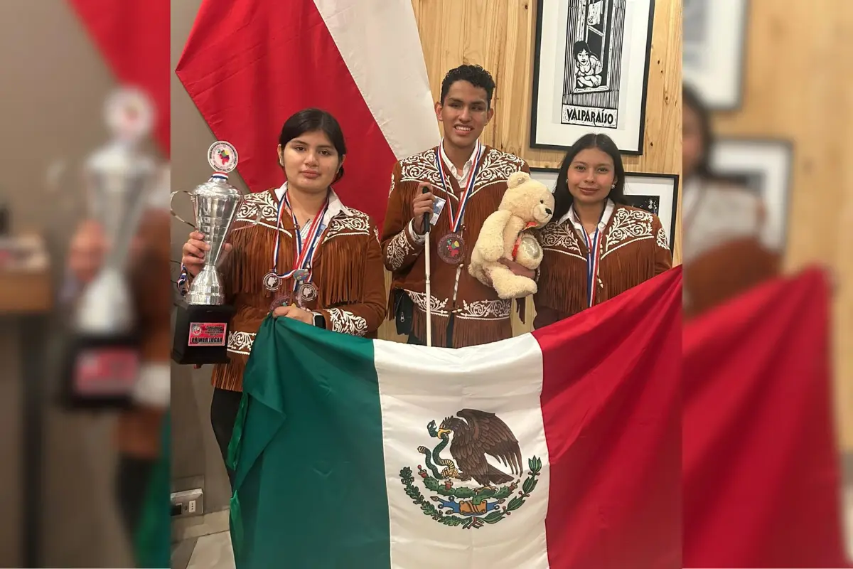Alumnos del CETis 71 ganan primer lugar con su proyecto “Braile Care” | Foto: Perla Herrera