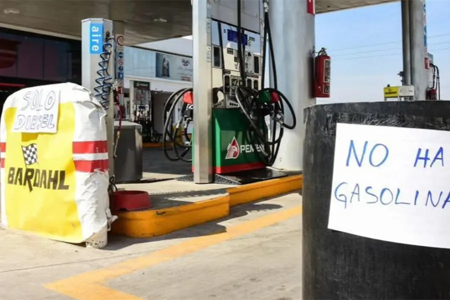 Desabasto de gasolina continúa al sur del Edomex y estos son los municipios más afectados