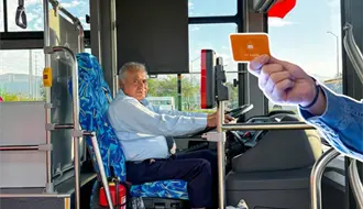 Tarjeta para choferes de transporte en Nuevo León: ¿Cómo pueden obtener el abono mensual?