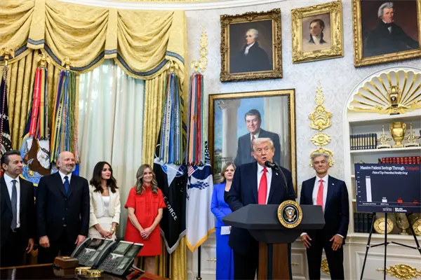 Donald Trump anuncia construcción de nuevo Salón de Baile en la Casa Blanca
