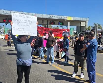 Vecinos de Cuautitlán Izcalli toman la caseta de Tepotzotlán y permiten el libre paso