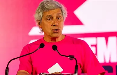 Claudio X. González Guajardo presenta la iniciativa ciudadana "Salvemos la Democracia"