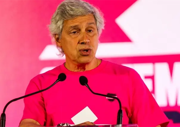 Claudio X. González Guajardo presenta la iniciativa ciudadana "Salvemos la Democracia"