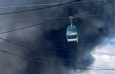 VIDEO | Fuerte incendio en fábrica de colchones en Ecatepec: desalojan a 500 personas y suspenden Mexicable