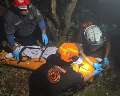 VIDEO | Operativo de rescate en Pico UDEM logra extraer cuerpo de senderista