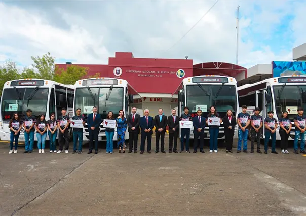 UANL mejora movilidad estudiantil en el Valle de las Salinas con transporte gratuito