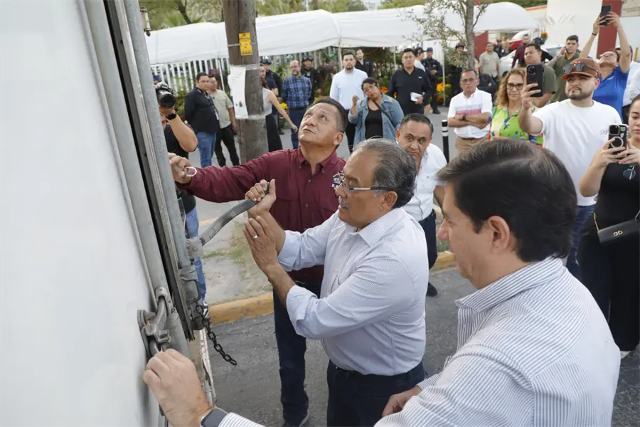 Andrés Mijes encabeza envío de apoyo humanitario de Escobedo a Veracruz