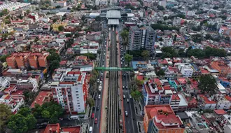 FOTOS | Así luce la construcción de la calzada flotante sobre la Línea 2 del Metro CDMX