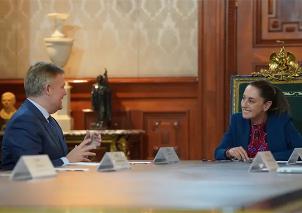 Claudia Sheinbaum recibe al presidente y director ejecutivo de Scotiabank, Scott Thomson