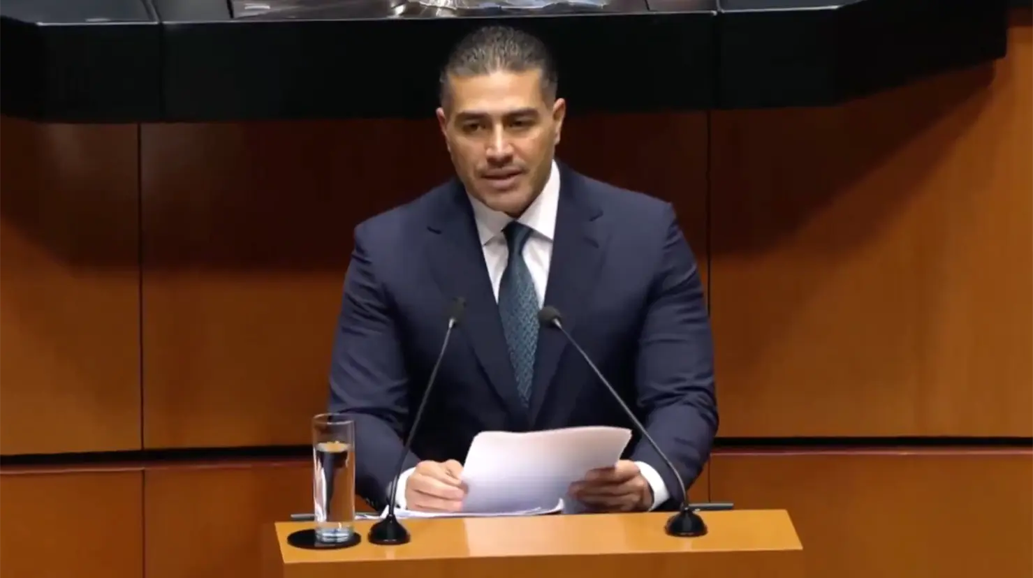Omar García Harfuch presenta avances de la Estrategia Nacional de Seguridad ante el Senado. Foto: X (@michelleriveraa)