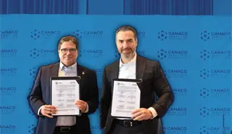 Adrián de la Garza firma acuerdo con CANACO para mejorar servicios y trámites empresariales