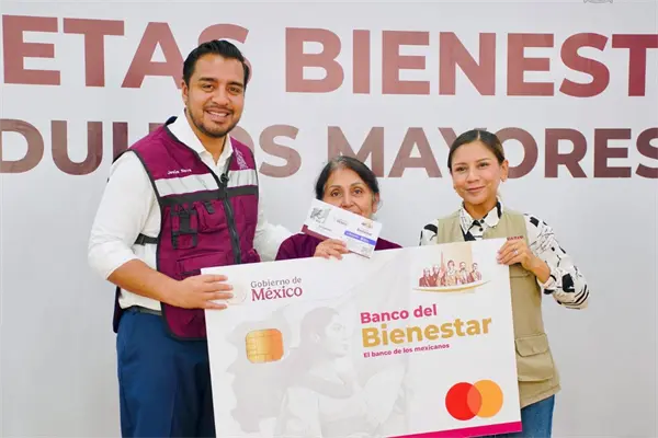 Más de 5 mil mujeres reciben la tarjeta Bienestar en Santa Catarina para apoyo económico