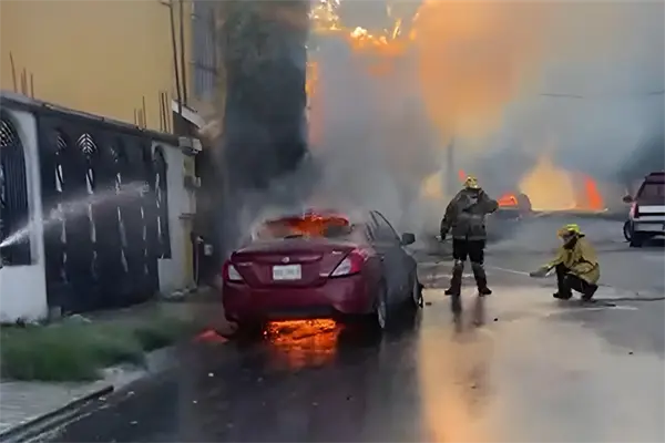 Familias afectadas por incendio en Santa Catarina recibirán apoyo municipal: Jesús Nava