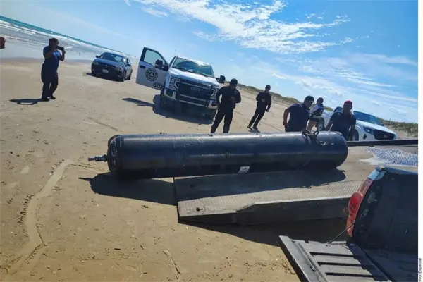 SpaceX limpiará la playa Bagdad luego de encontrarse basura espacial por lanzamientos de sus cohetes