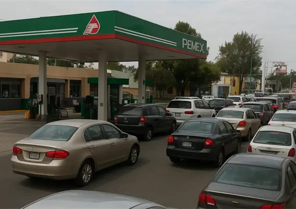 Desabasto de gasolina en el sur del Edomex eleva precio hasta 45 pesos el litro en estos municipios
