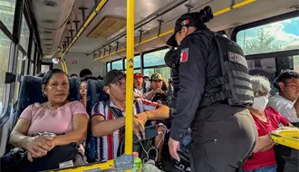 Refuerzan seguridad en transporte público de Santiago con operativo